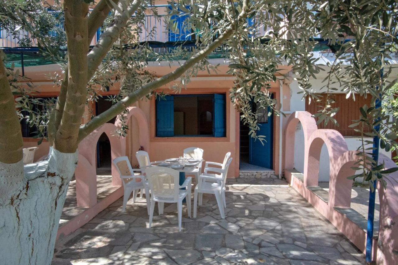 Kleoni Club Apartments Tolo Exterior photo