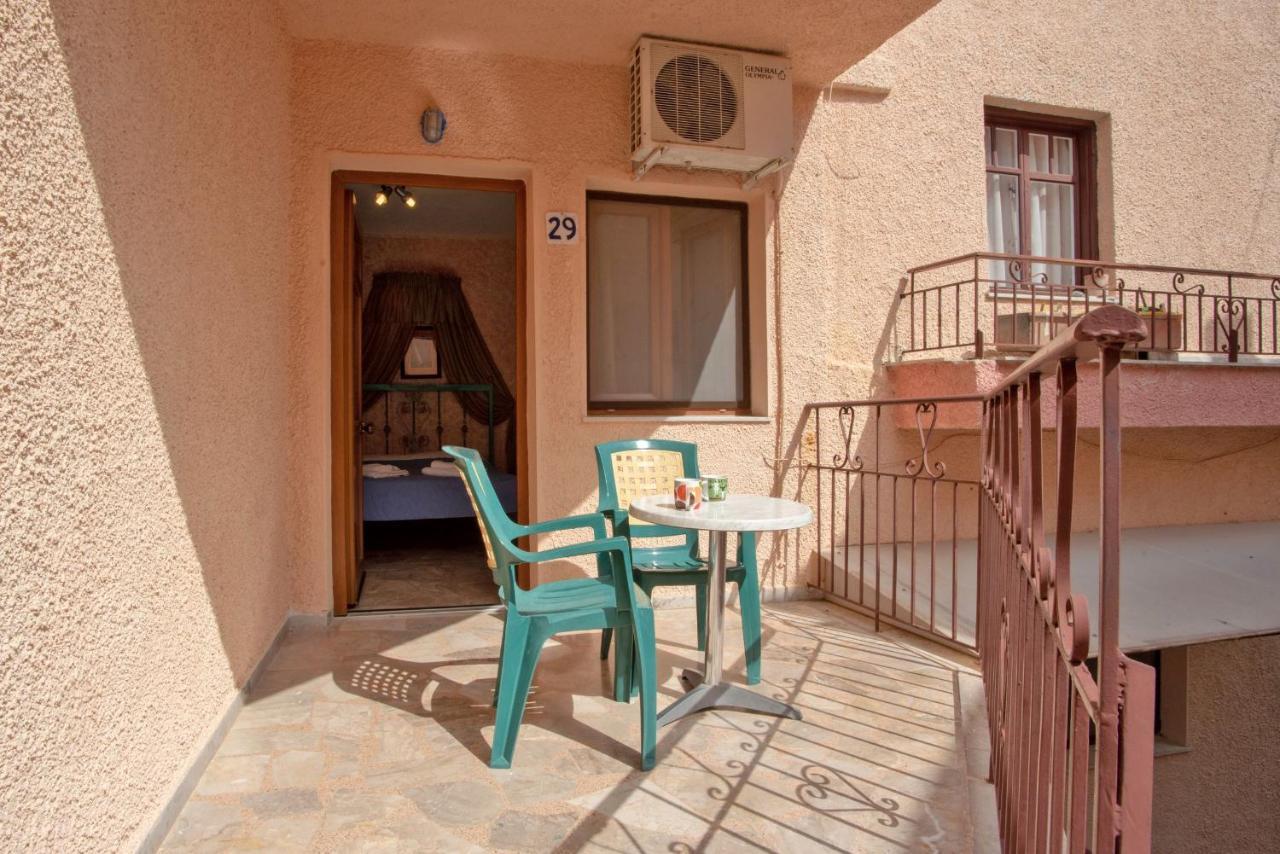Kleoni Club Apartments Tolo Exterior photo