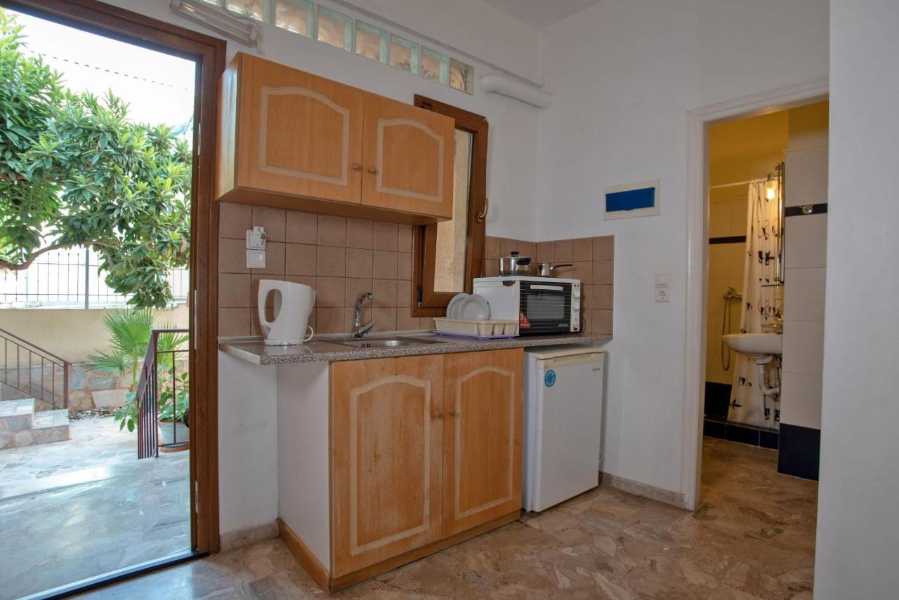 Kleoni Club Apartments Tolo Exterior photo