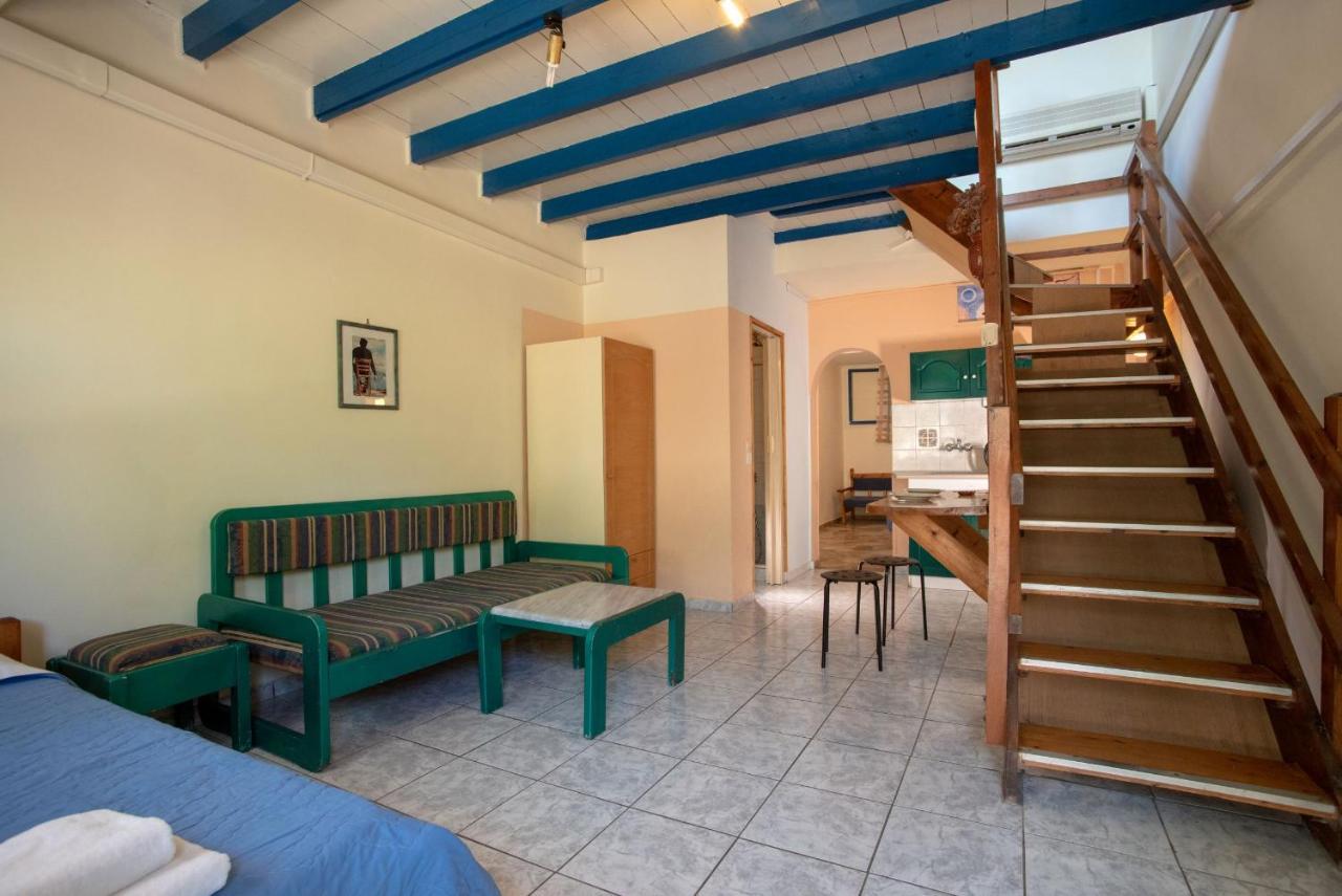 Kleoni Club Apartments Tolo Exterior photo
