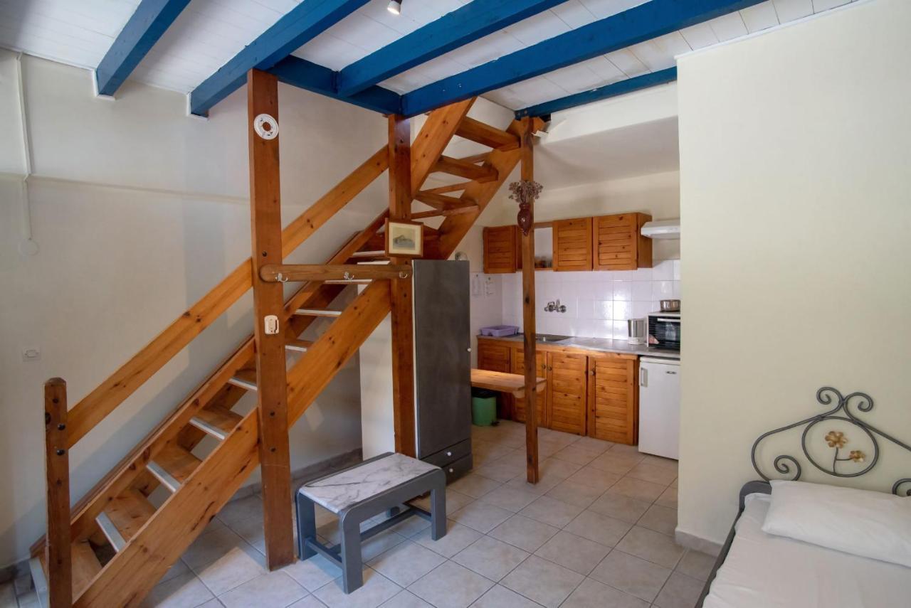 Kleoni Club Apartments Tolo Exterior photo