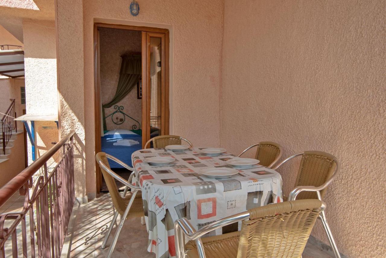 Kleoni Club Apartments Tolo Exterior photo