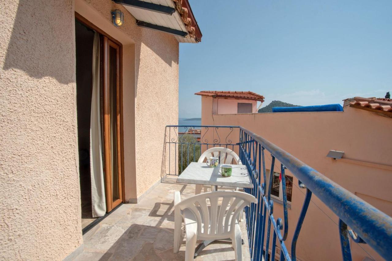 Kleoni Club Apartments Tolo Exterior photo